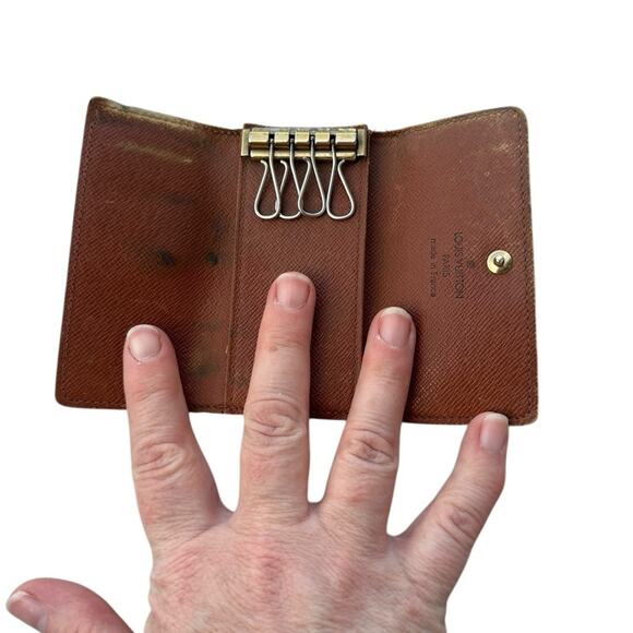 Louis Vuitton Monogram Keyholder Wallet- Vintage - Picture 8 of 8